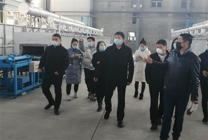 服务客户 共渡难关