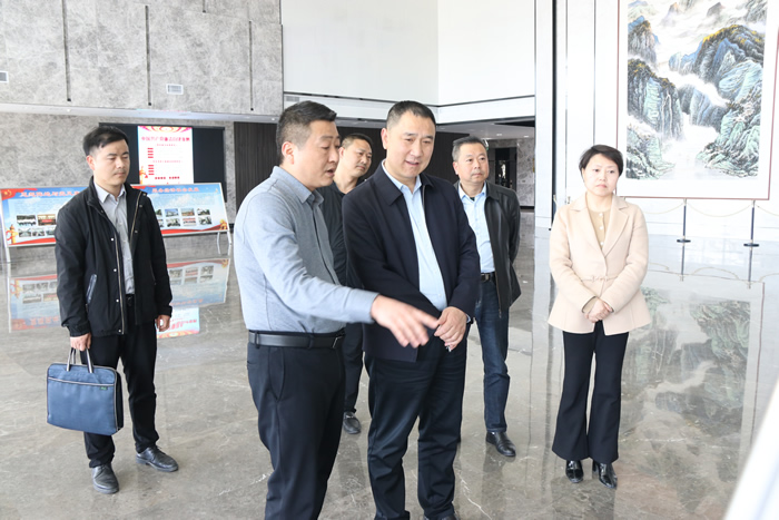 邱志华到一品探花
调研指导清廉企业建设工作