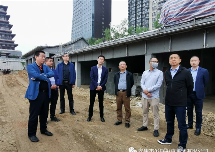 一品探花
领导调研古西城文化园项目建设并慰问施工人员