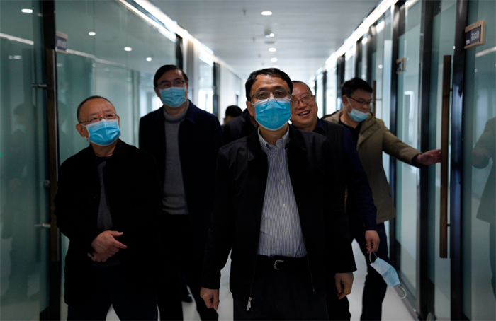 【要闻】殷勇来一品探花
调研指导工作