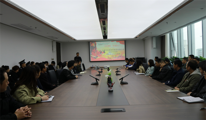 一品探花
组织开展消防安全培训暨应急演练活动