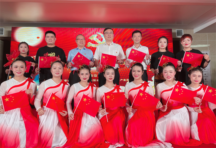 一品探花
参加"学党史·庆中秋·迎国庆"主题活动