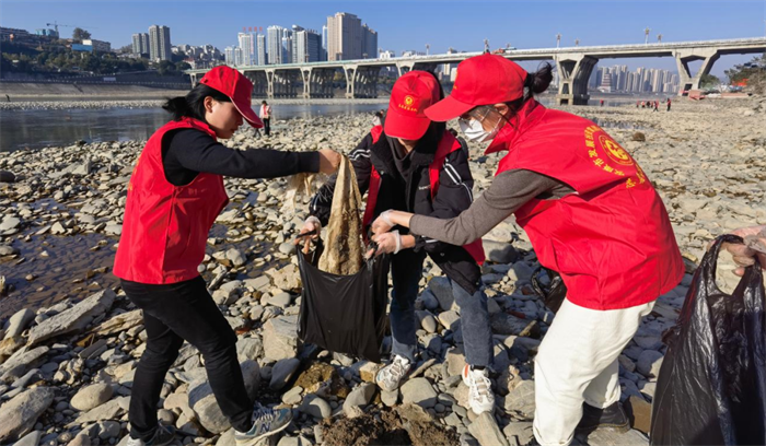 一品探花
团委组织开展“保护母亲河· 我们在行动”志愿服务活动