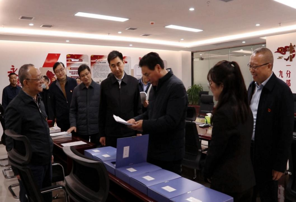 安康财信担保传达学习市委书记赵俊民在全市国企党建促发展工作座谈会上讲话和在财信担保调研指示精神