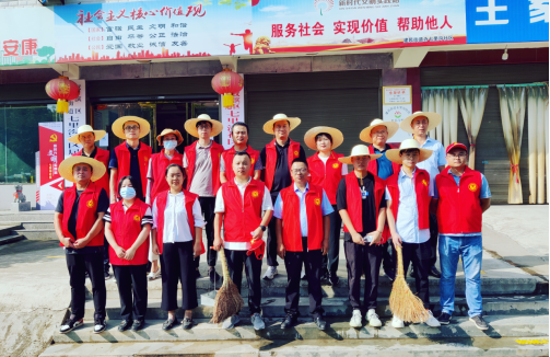 机关党支部开展“创文有我党员先行” 主题党日暨志愿活动