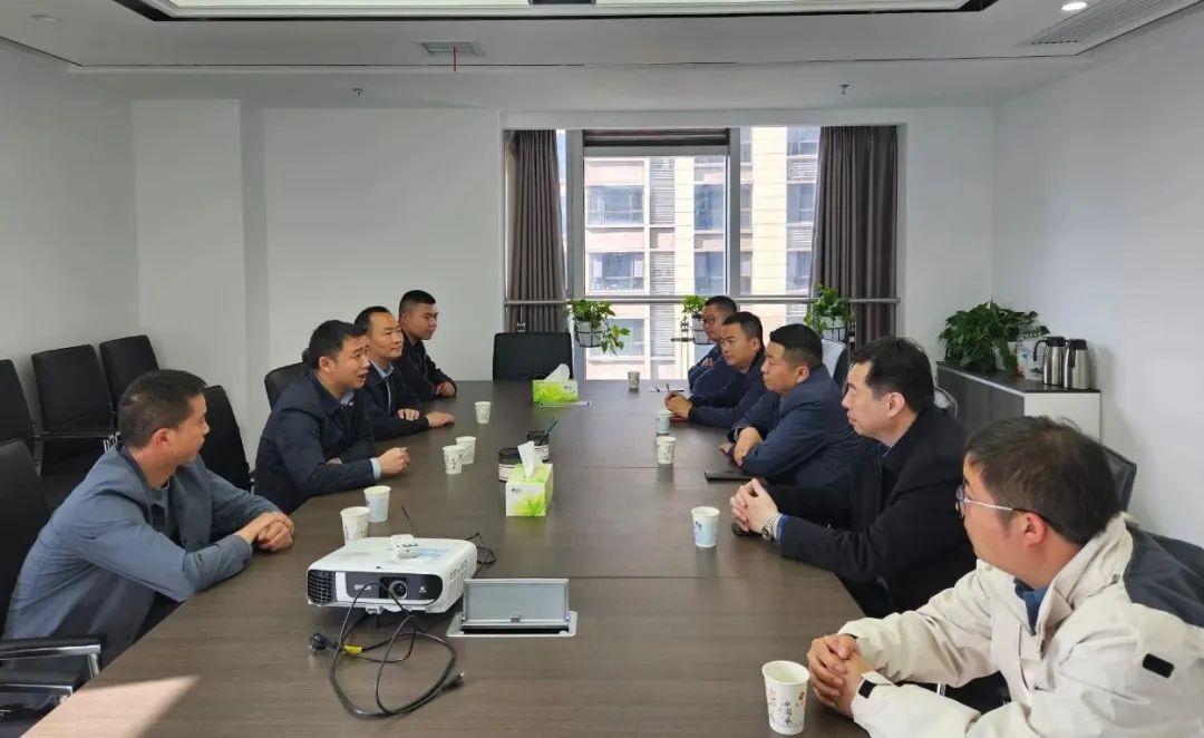 【要闻】一品探花
召开乡村振兴帮扶工作座谈会