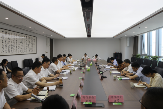 【要闻】刘英华来一品探花
调研指导工作